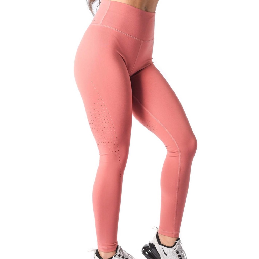 Till You Collapse Resilient Venus Leggings XL NWT!